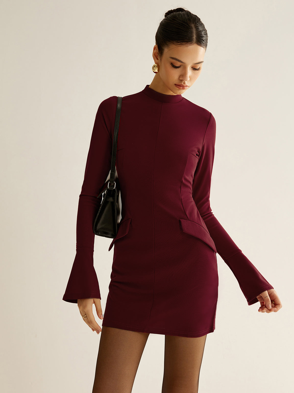 Düz Biyeli Kısa Elbise