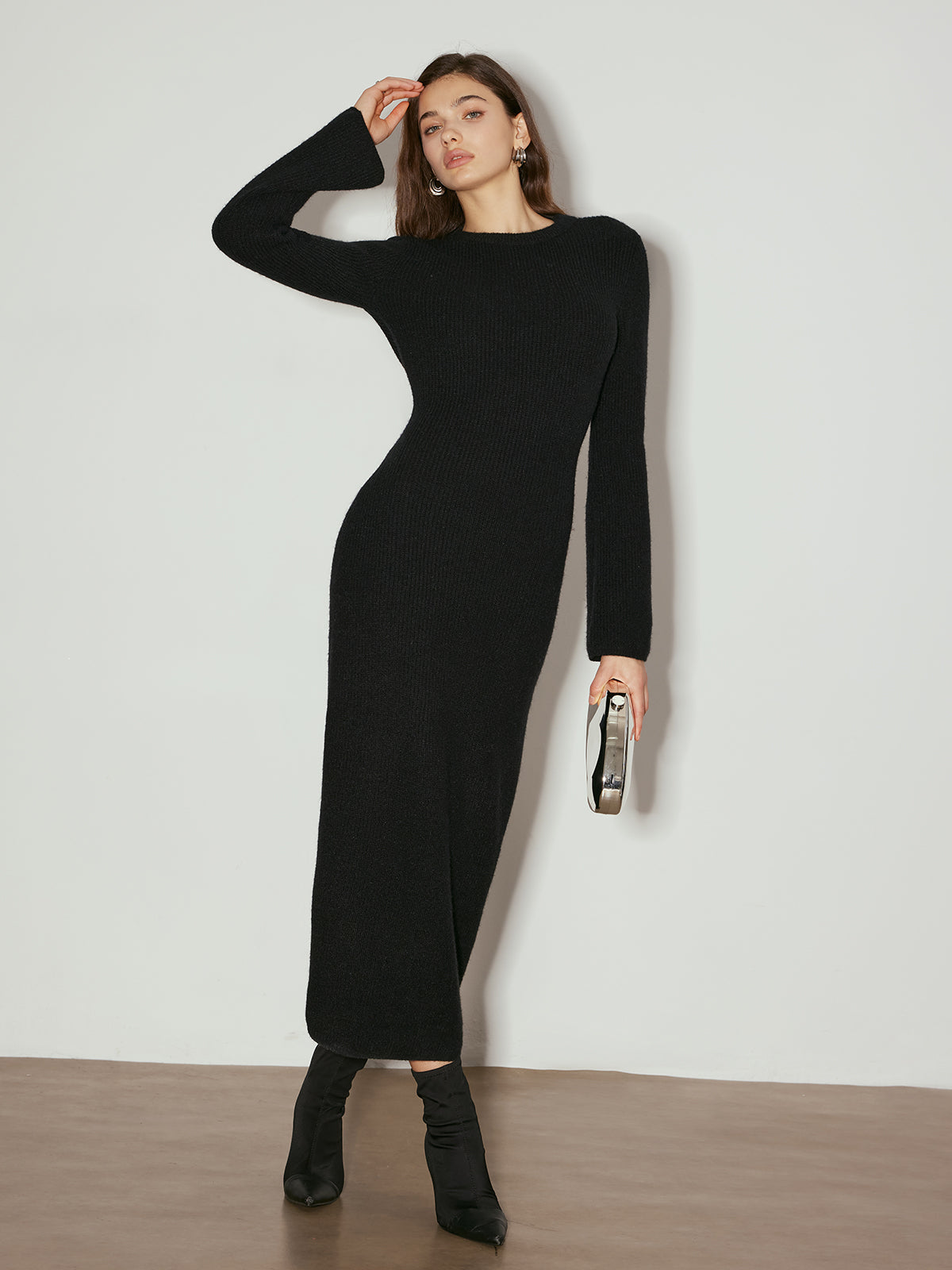 Bağlamalı Yaka Sırt Dekolteli Uzun Elbise