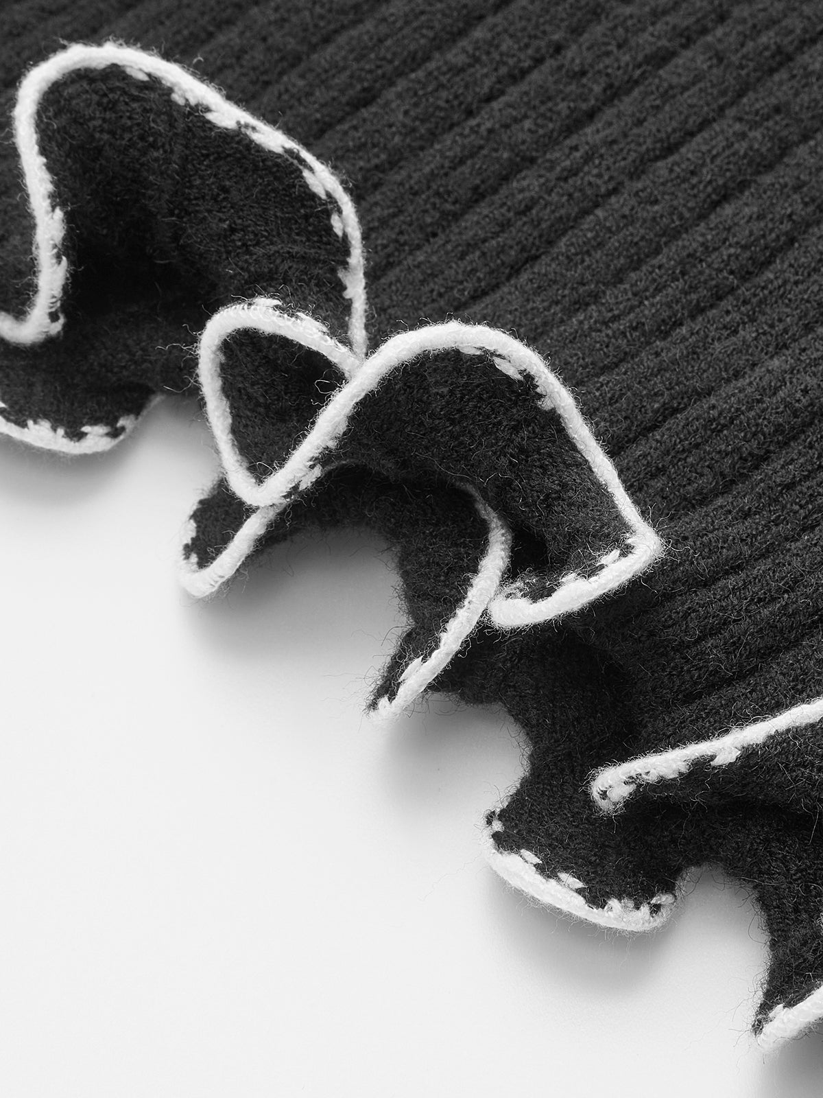 Kontrast Fırfır Detaylı Kazak