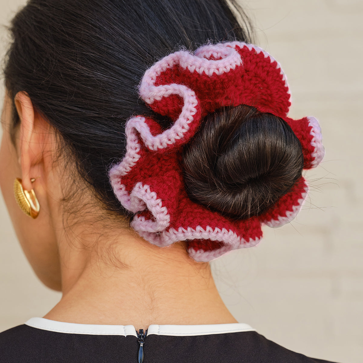 Tığ İşi Fırfırlı Saç Tokası