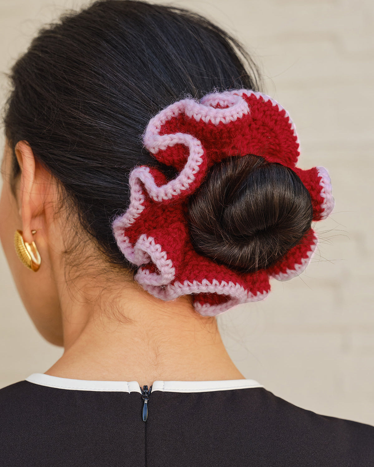 Tığ İşi Fırfırlı Saç Tokası