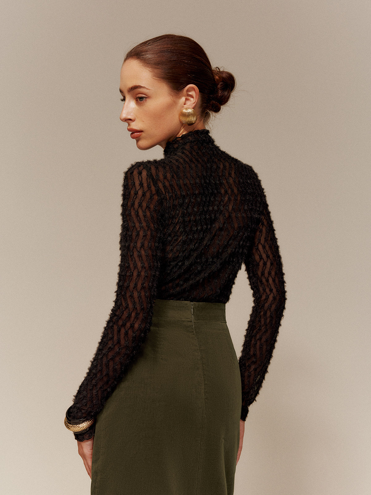 Yarım Balıkçı Yaka Yarı Şeffaf Tişört