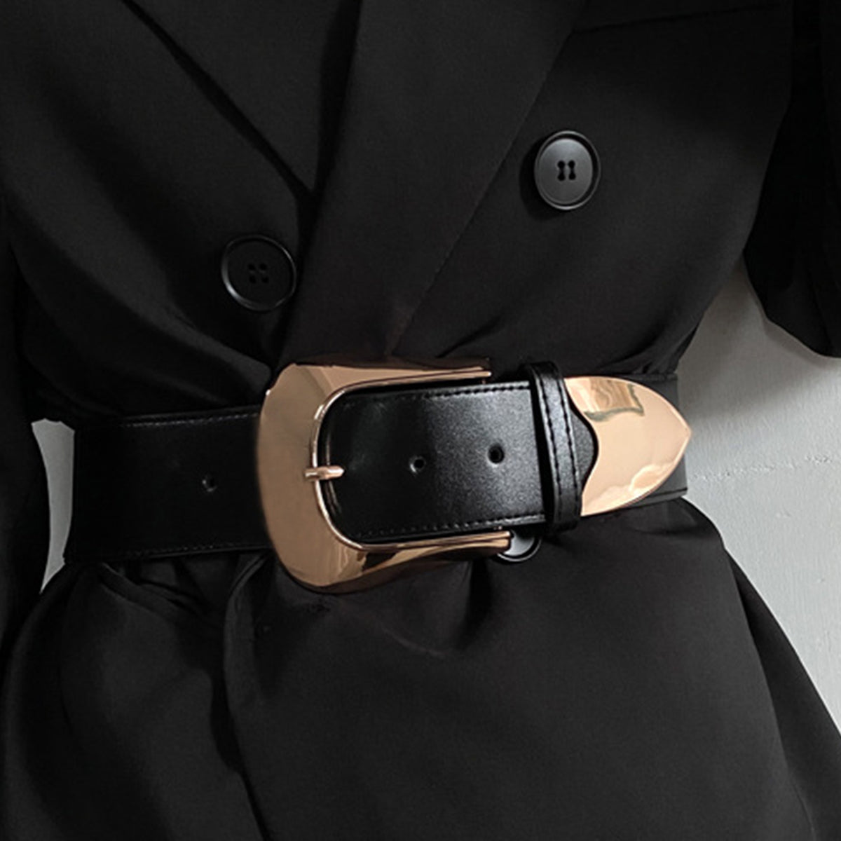 Geniş Tokalı Kemer