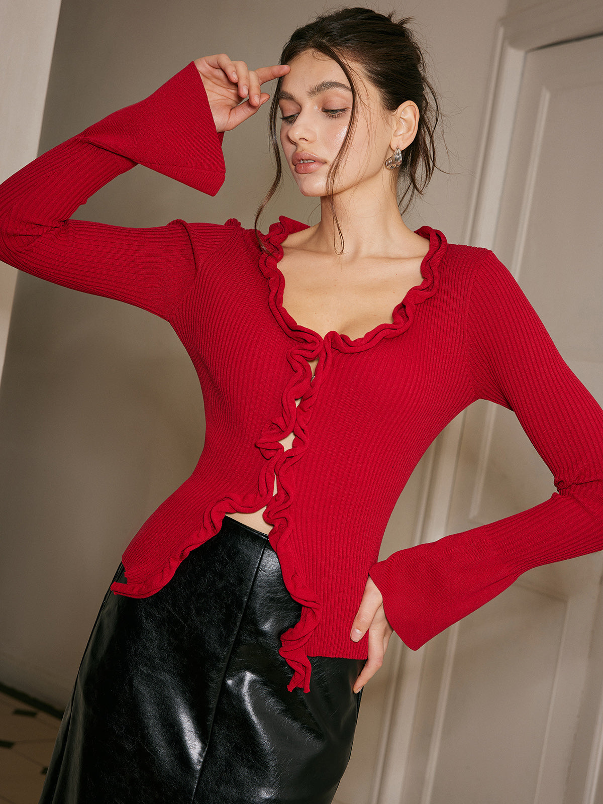 Marul Kenar Detaylı Slim Fit Triko