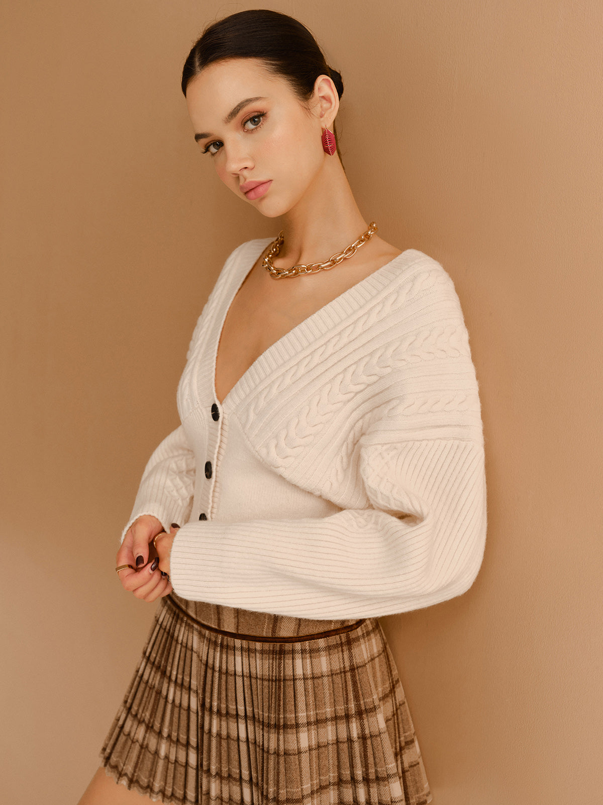 V Yaka Büzgülü Bel Burgulu Düğmeli Hırka