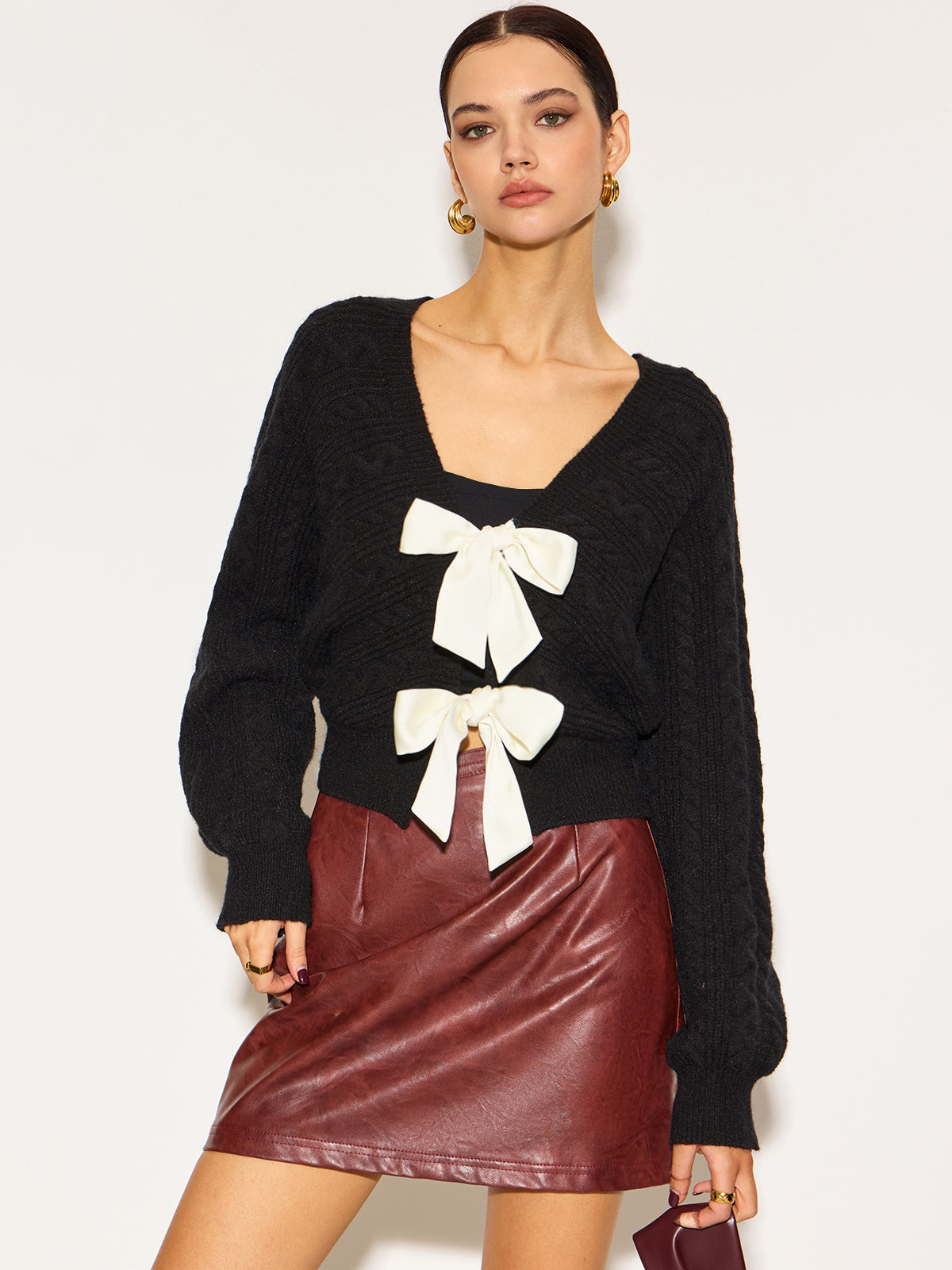 V Yaka Fiyonk Detaylı Bükümlü Hırka