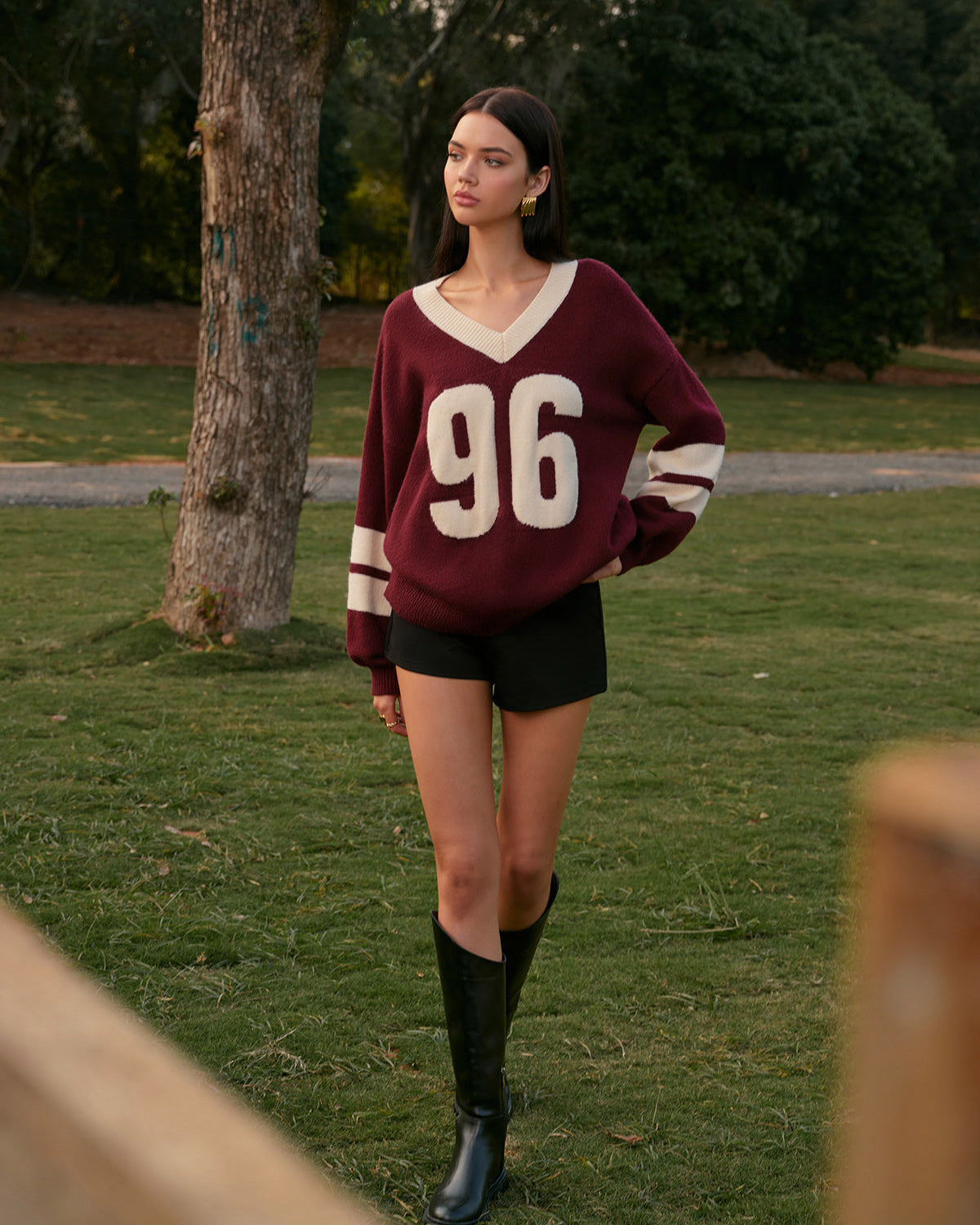 V Yaka Kontrast Biye Detaylı Triko Kazak