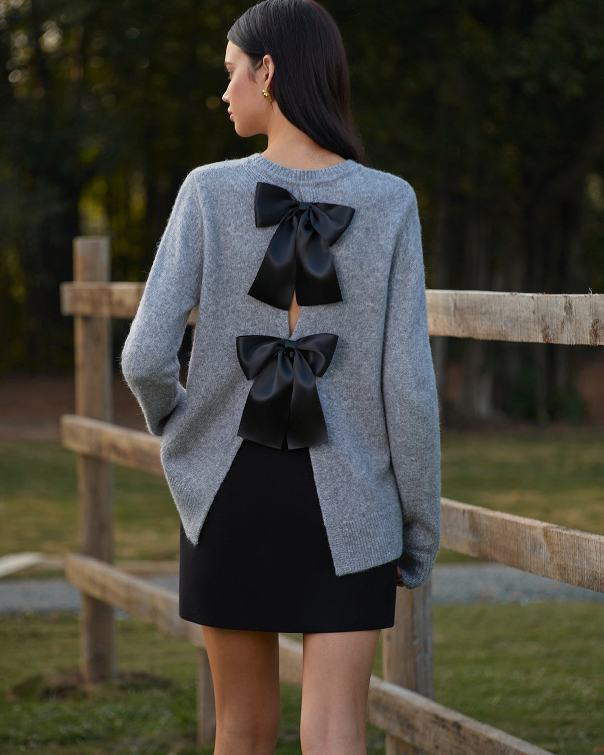 Bisiklet Yaka Fiyonk Detaylı Triko Kazak