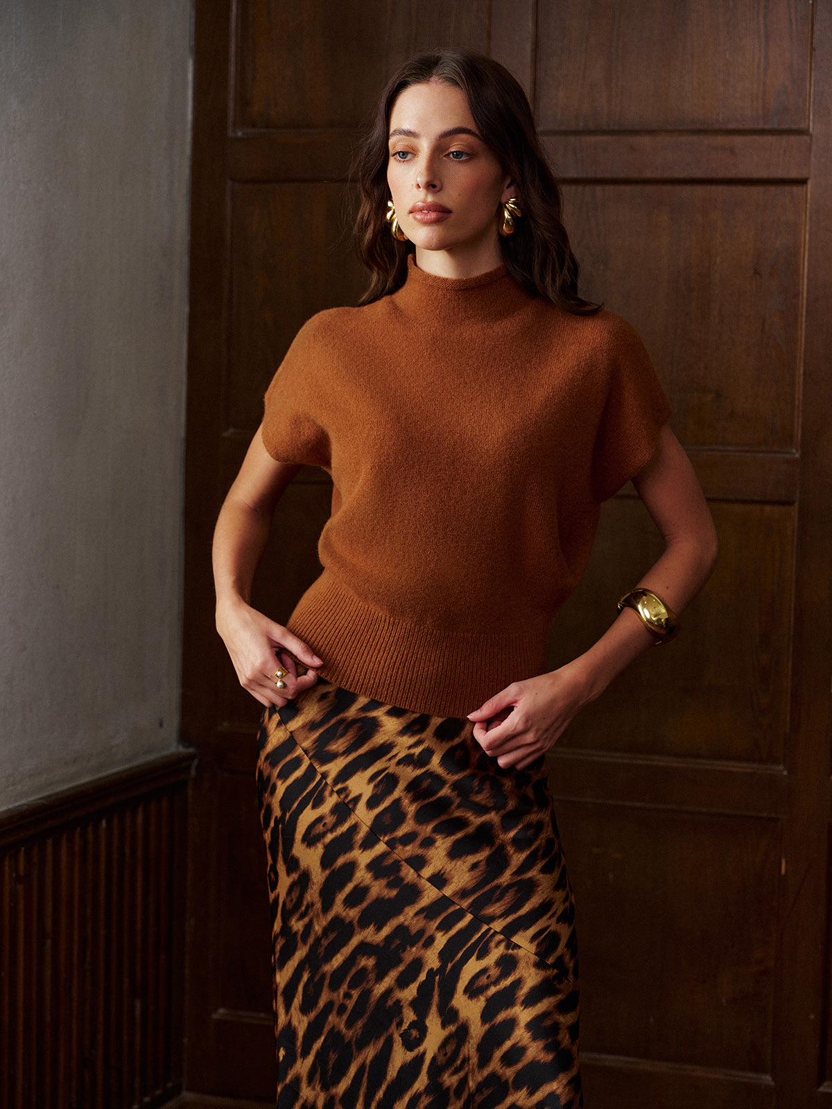 Dik Yaka Yün Triko Yelek