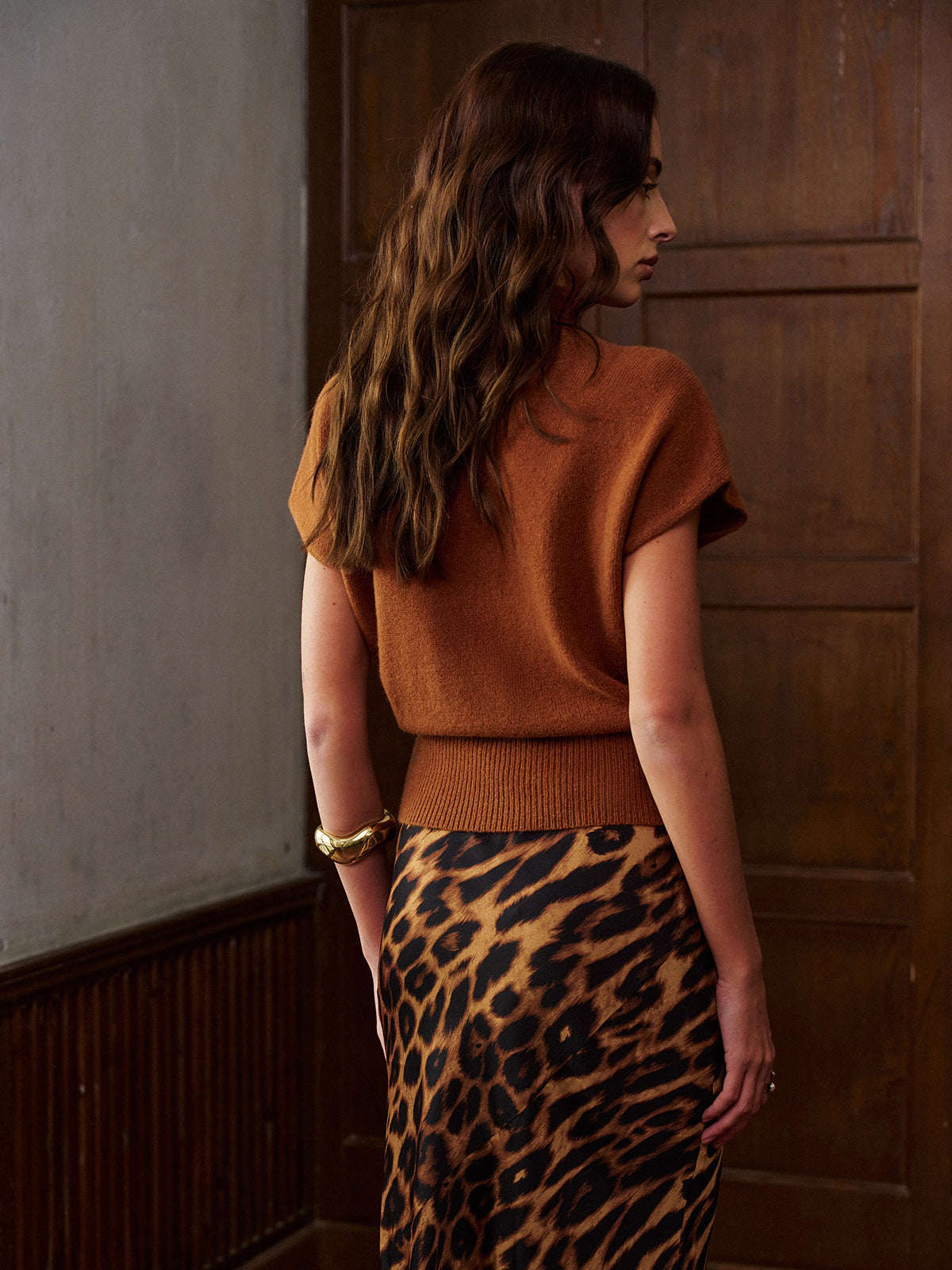 Dik Yaka Yün Triko Yelek