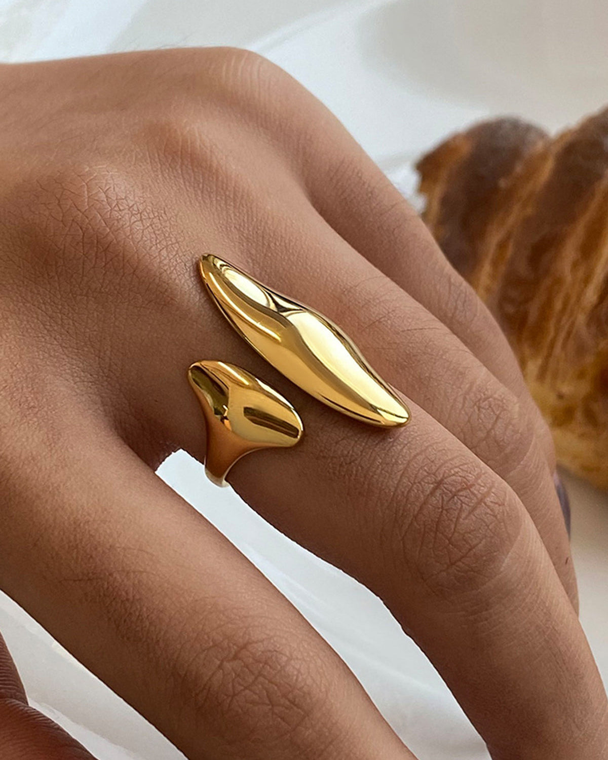 Asimetrik Açık Yüzük