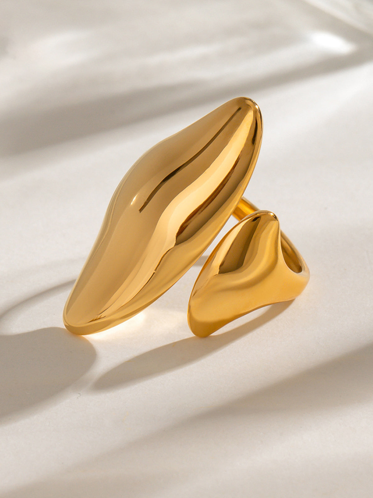 Asimetrik Açık Yüzük