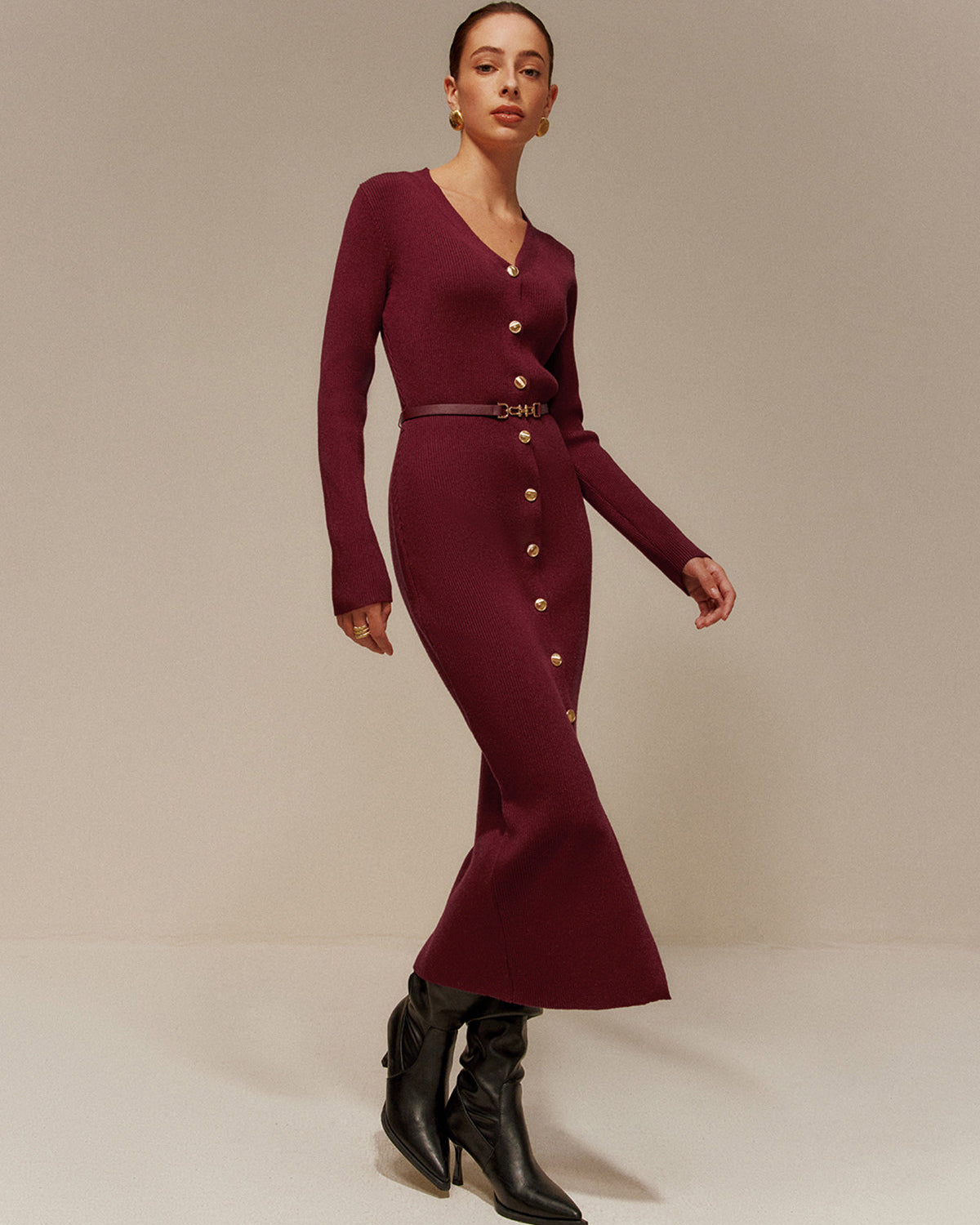 V Yaka Düğmeli Kuşaklı Triko Uzun Elbise