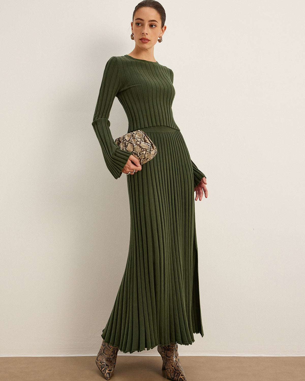 Dalgalı Kenarlı Pileli Triko Etek Seti