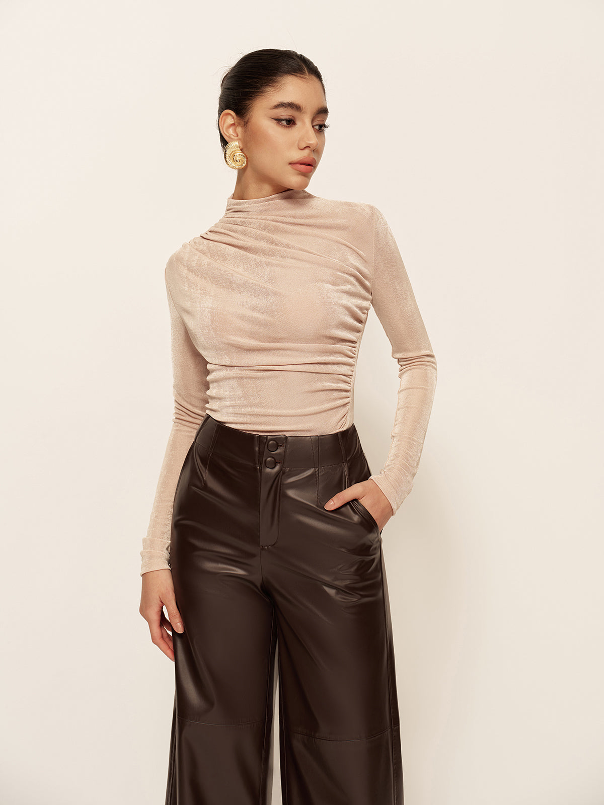 Çok Yönlü Büzgülü Dar Kesim Bluz