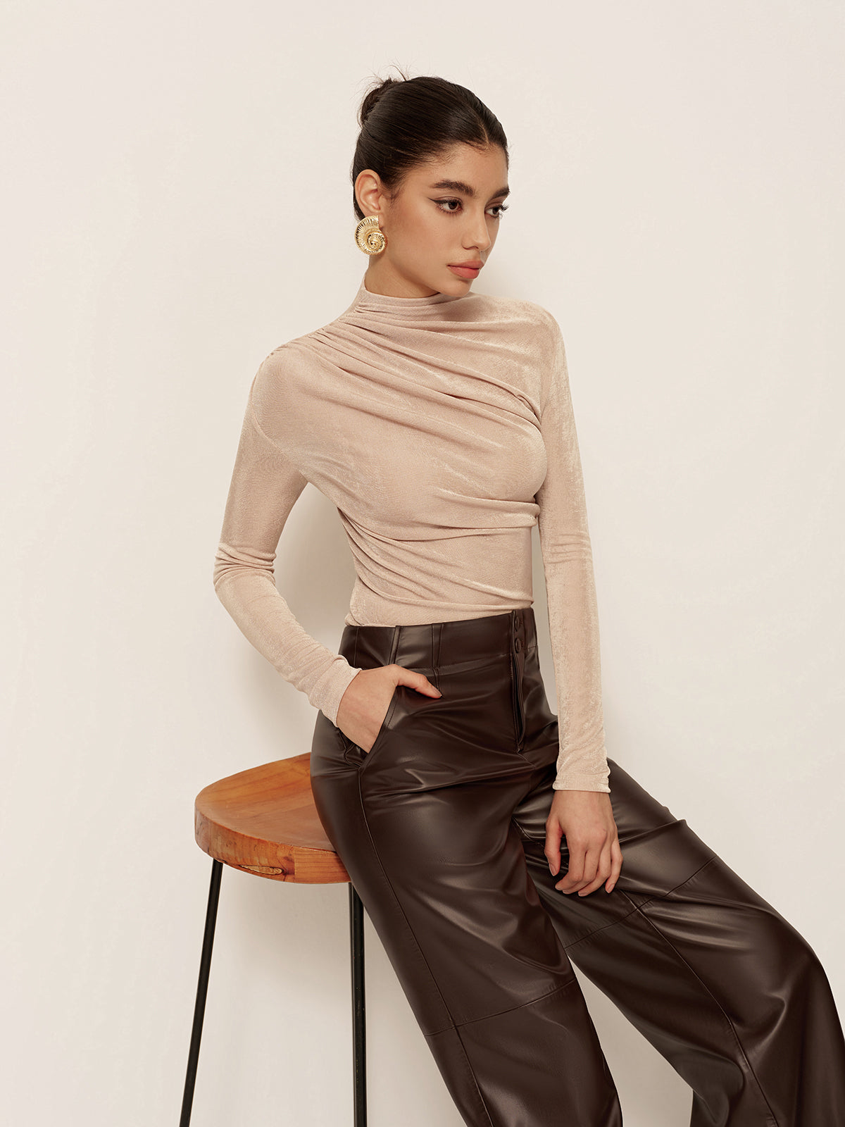 Çok Yönlü Büzgülü Dar Kesim Bluz