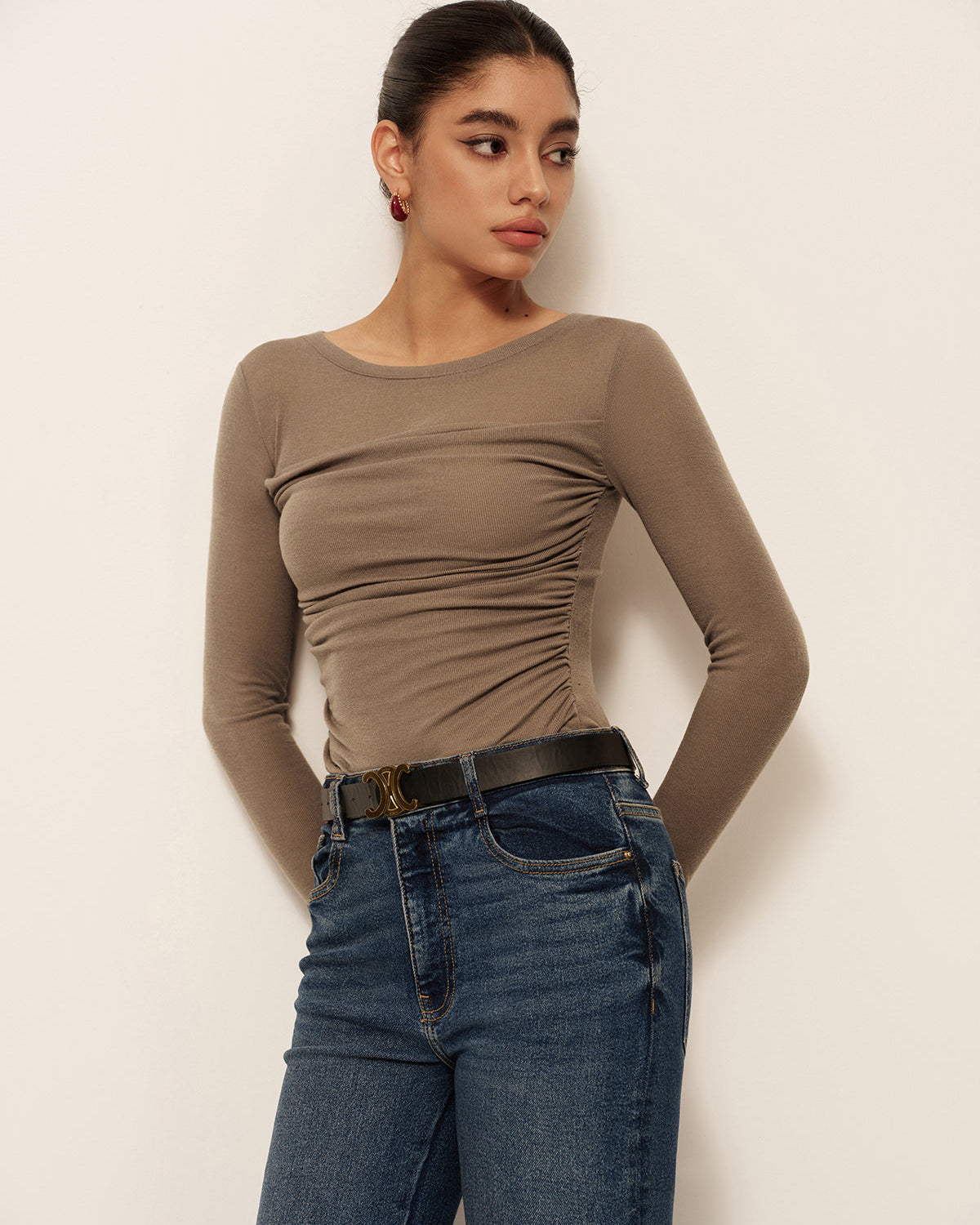 Yarı Transparan Uzun Kollu Pileli Dar Kesim Panelli Bluz