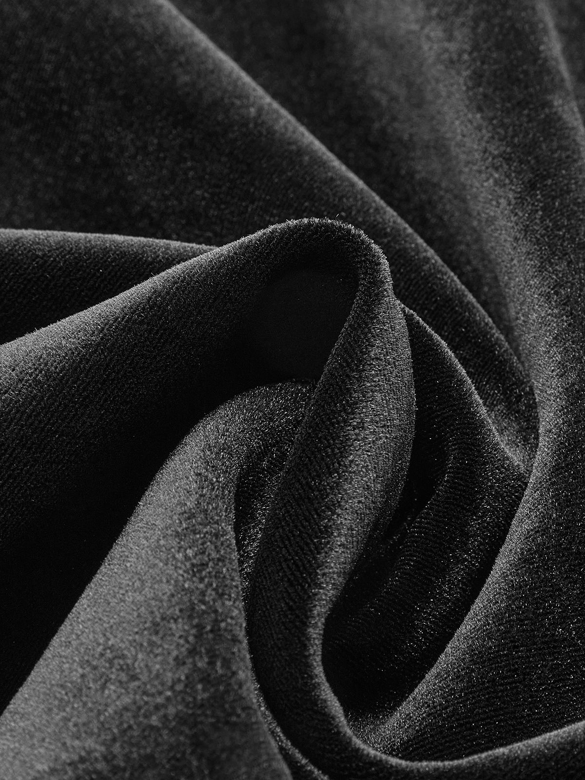 Fiyonk Detaylı Sırt Dekolteli Kadife Askılı Elbise