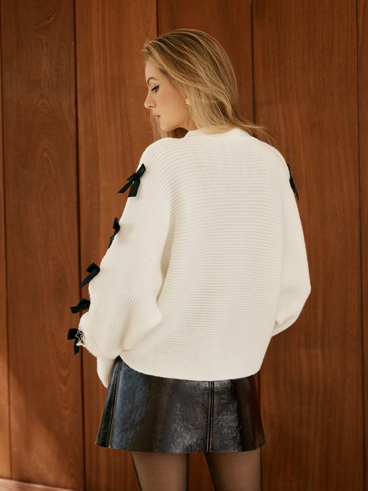 V Yaka Fiyonk Detaylı Kısa Hırka