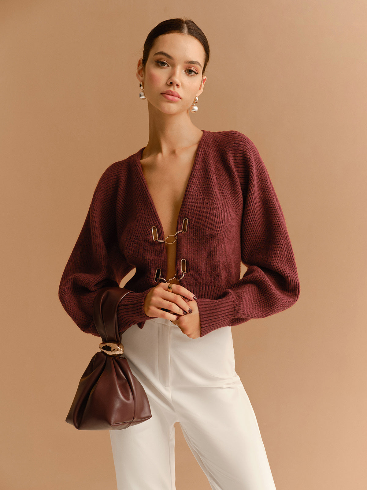 Kuzu Kolu Metal Detaylı Kısa Hırka