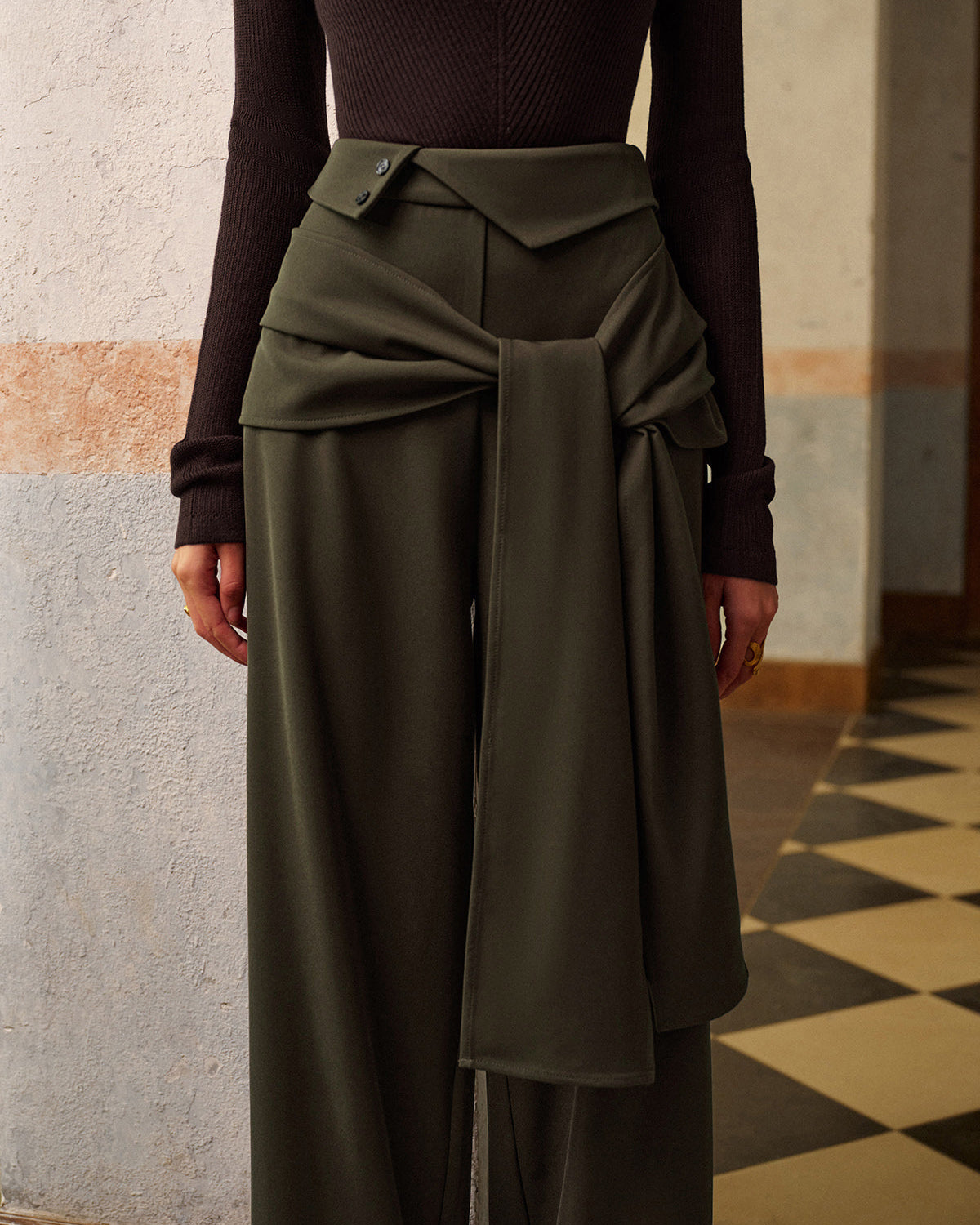 Orta Bel Bağcıklı Pantolon