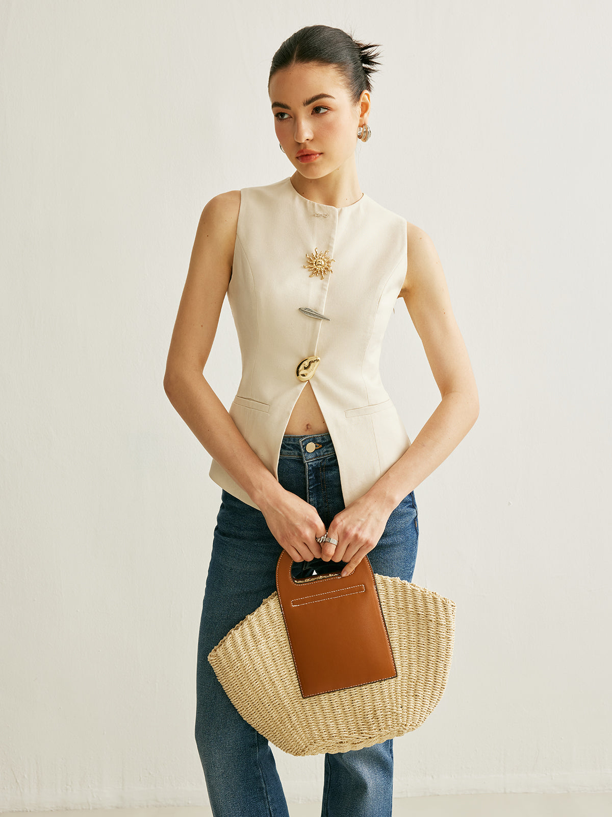 Metal Detaylı Yırtmaçlı Yelek