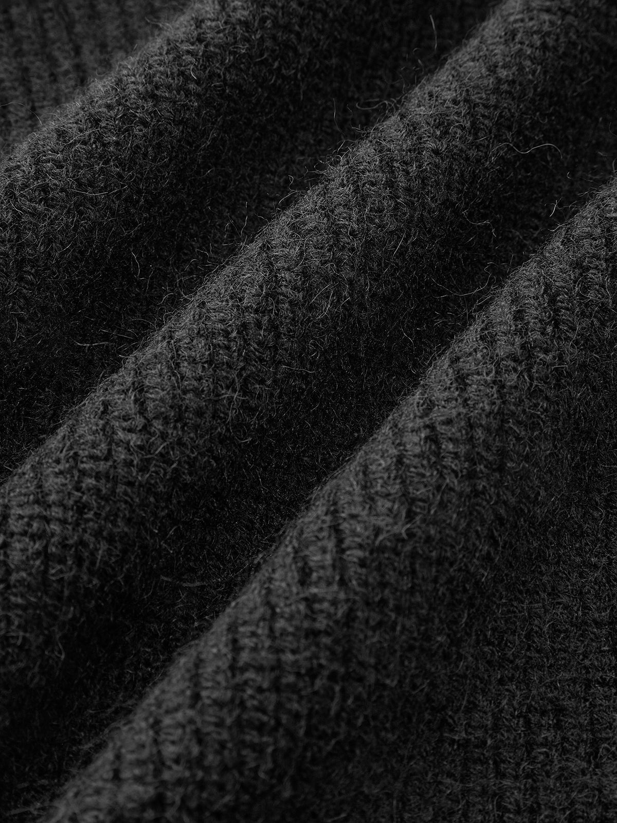 Dik Yaka Nakışlı Çiçek Desenli Triko Yelek