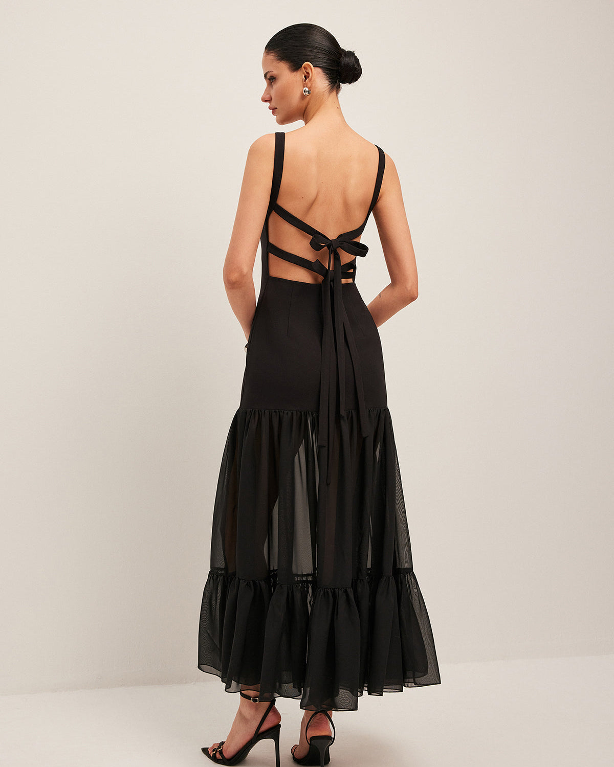 Şeffaf Panelli Sırtı Bağlamalı Fırfır Etekli Elbise