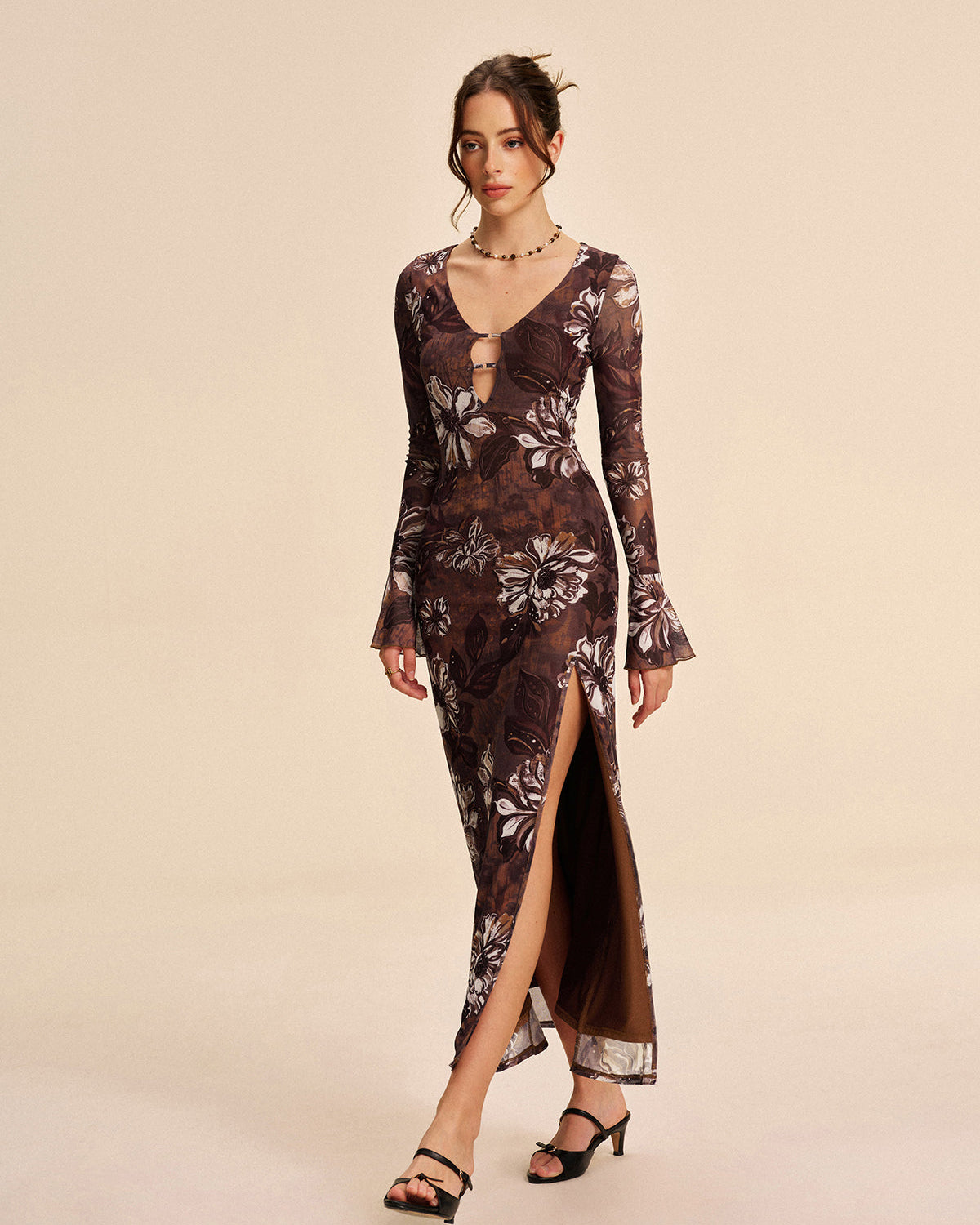 Yarı Şeffaf File Çiçek Desenli Kesik ve Yırtmaç Detaylı Elbise