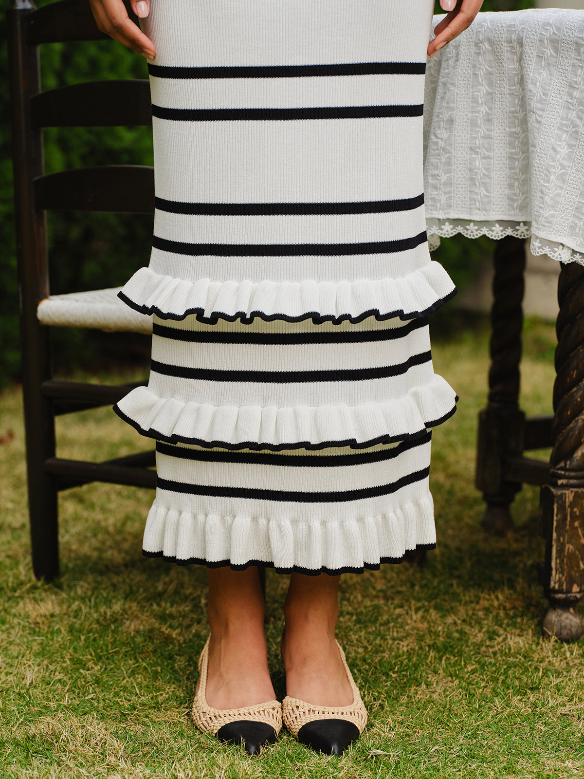 Çizgili Fırfır Detaylı Triko Elbise