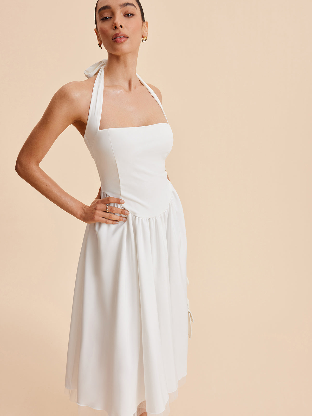 Halter Yaka Sırtı Açık Fermuarlı Kolsuz Elbise