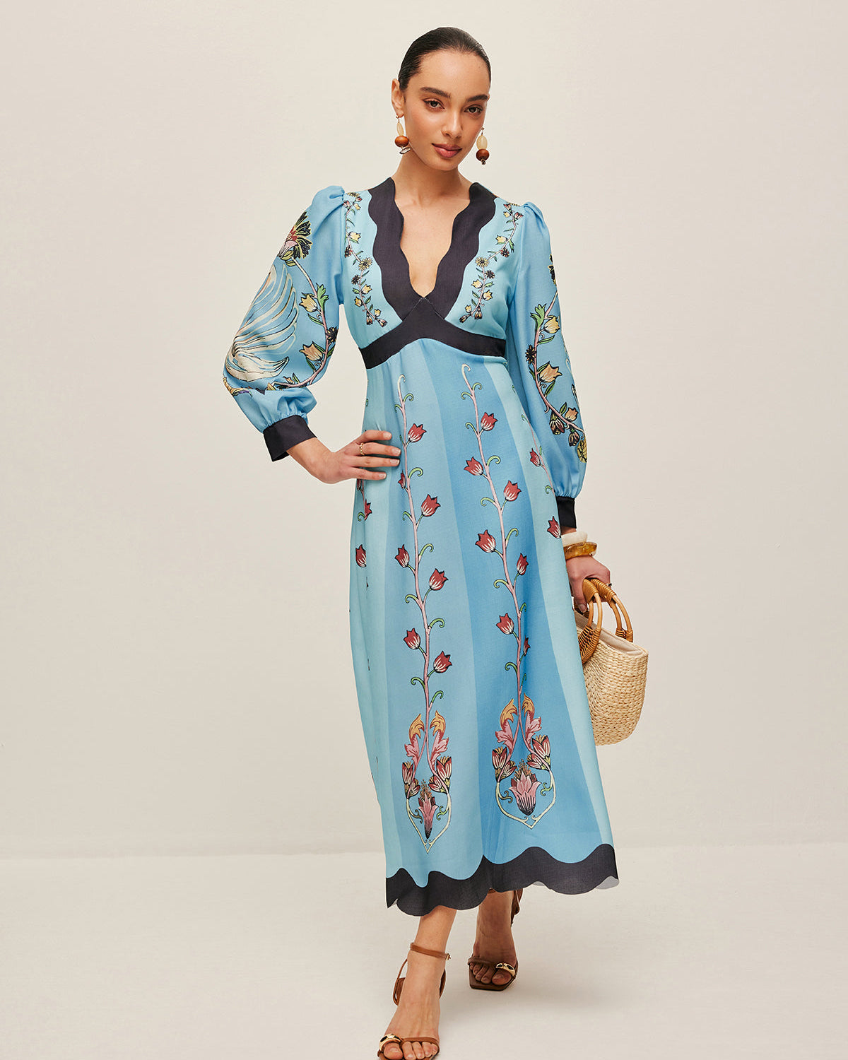 Sırtı Açık Puantiyeli Balon Kollu Çiçek Desenli Elbise