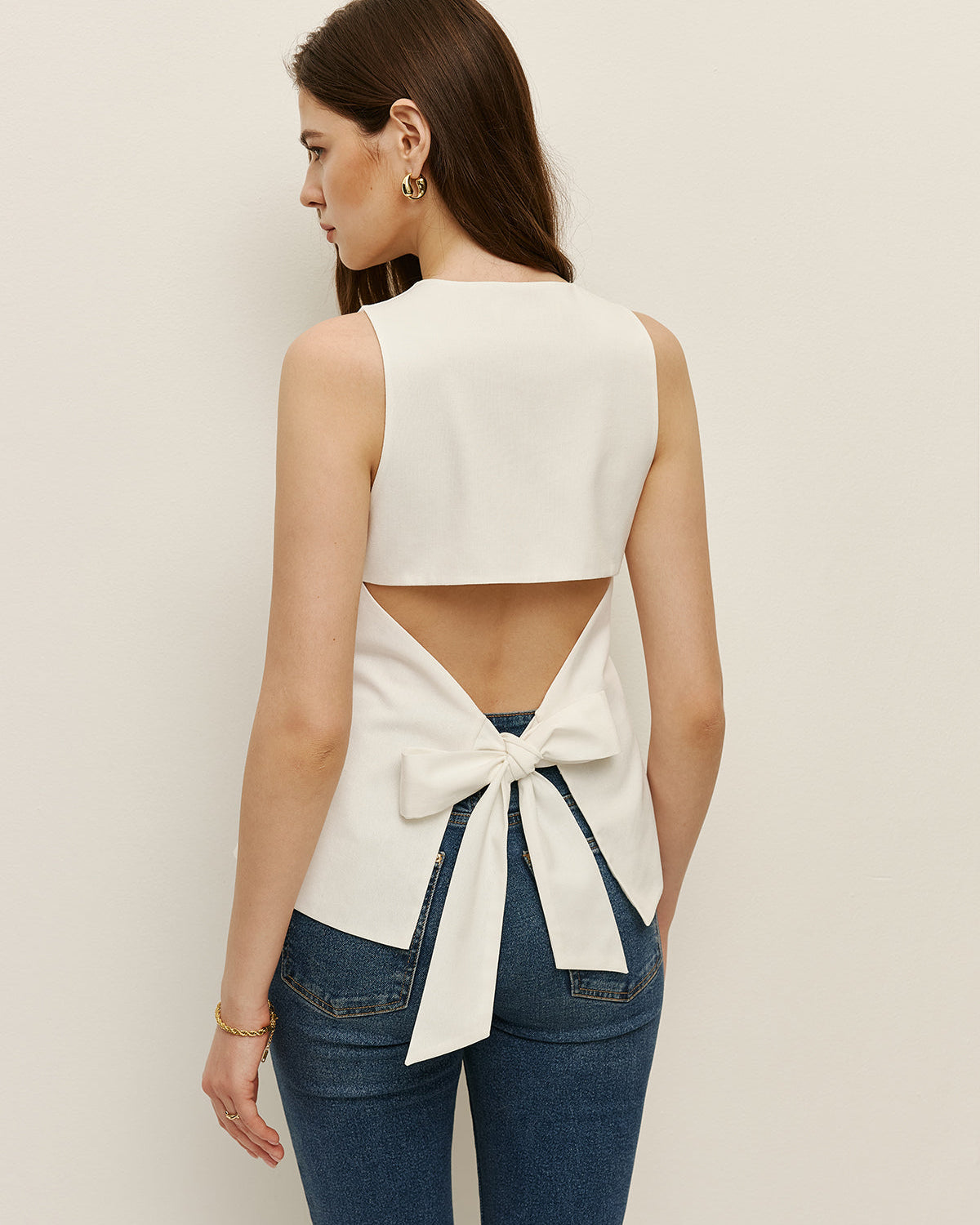 Fiyonk Detaylı Sırtı Açık Kolsuz Üst