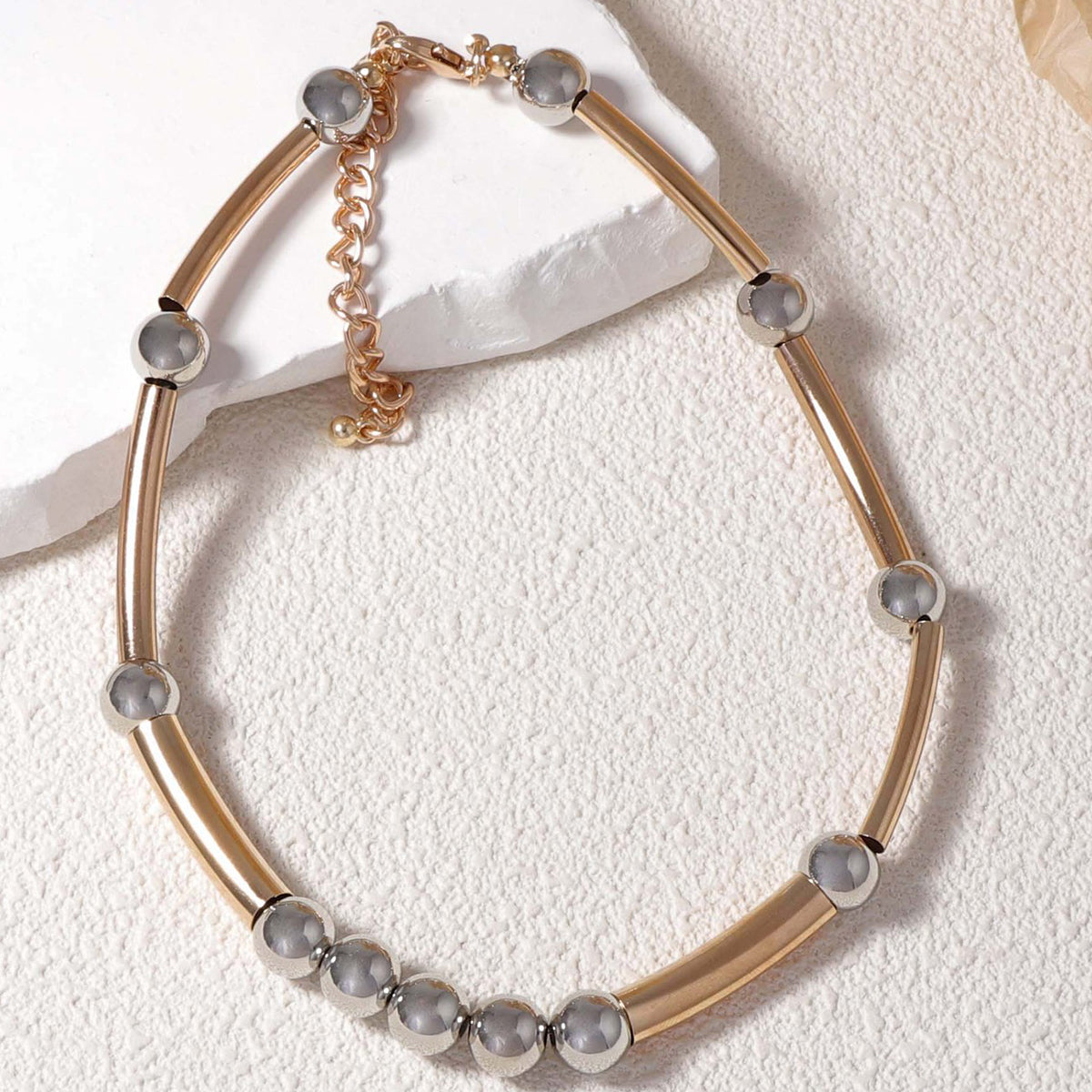 Minimalist İki Renkli Metal Kolye