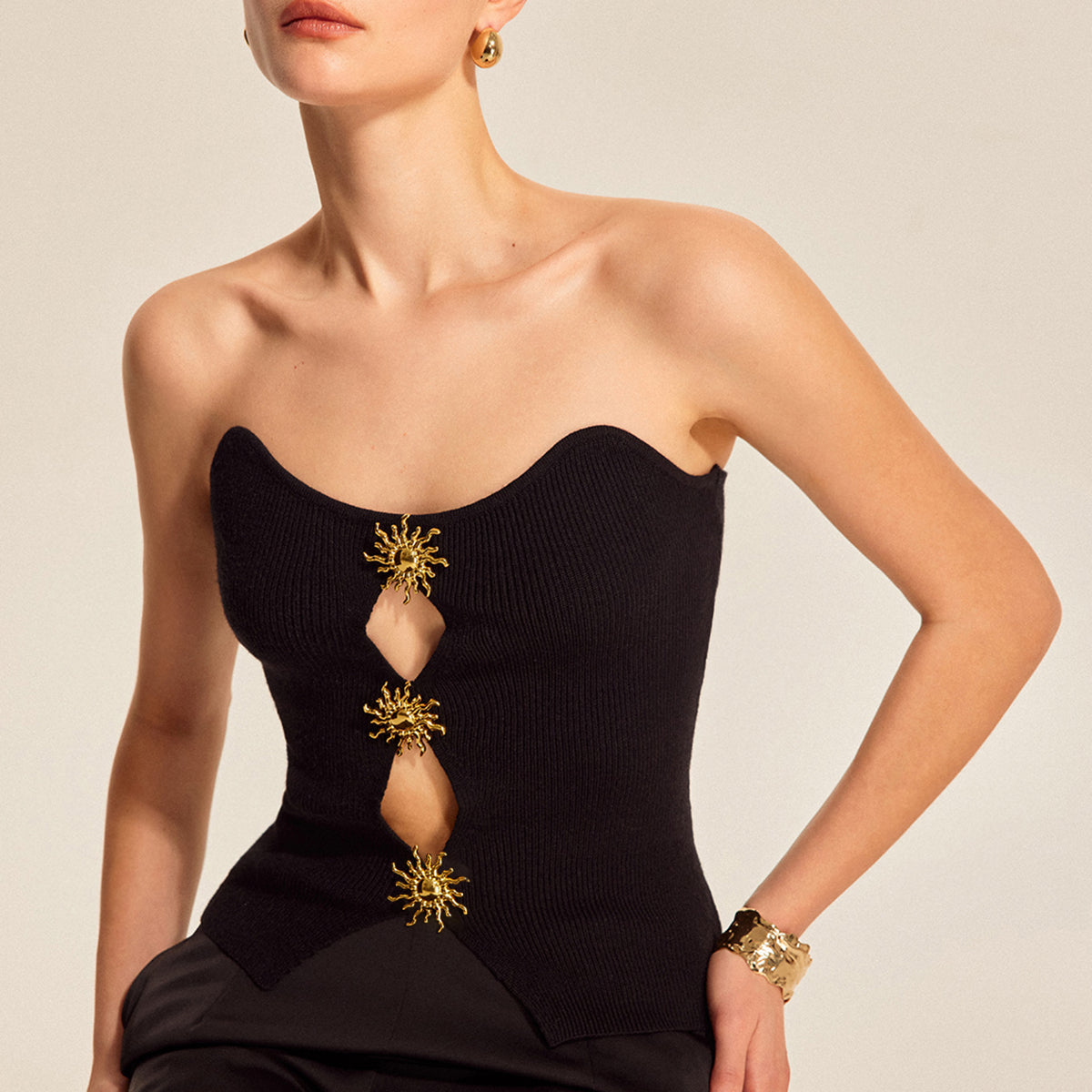 Metal Detaylı Kesik Triko Yelek