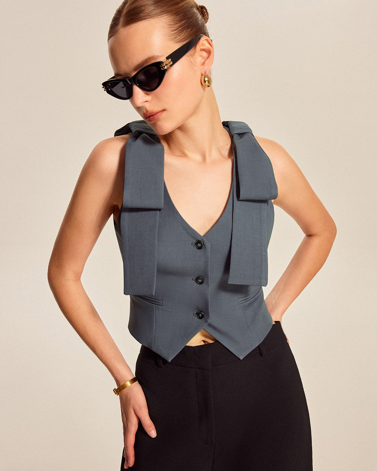 Fiyonk Askılı Kruvaze Yelek