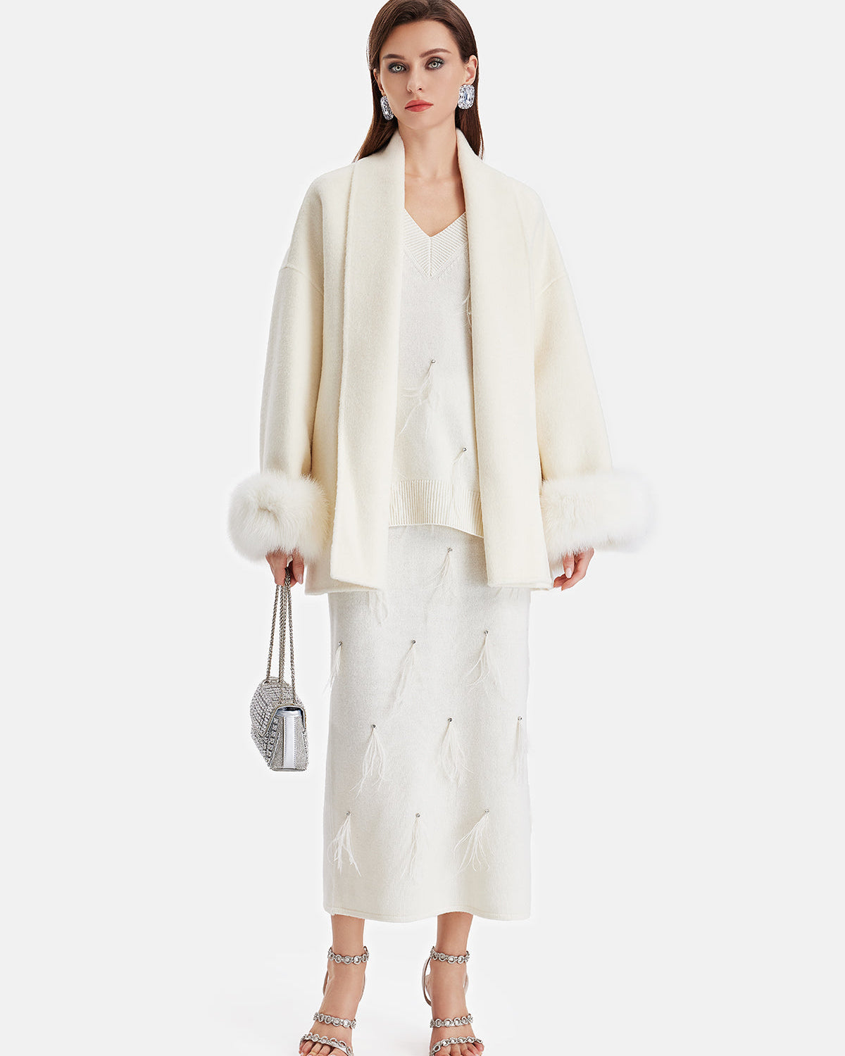 Minimalist Peluş Manşetli Ceket