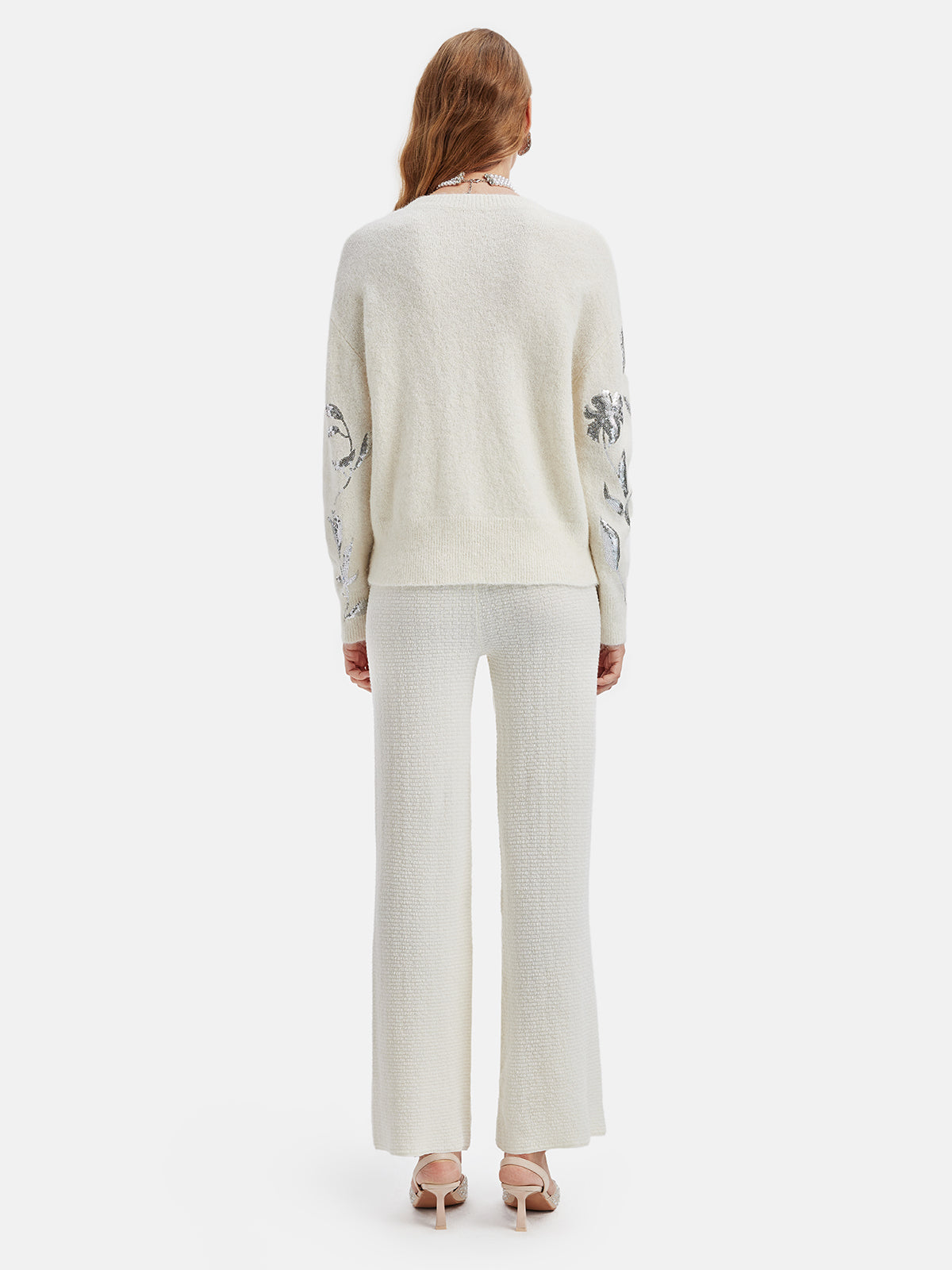 Gümüş Çiçek İşlemeli Triko Kazak