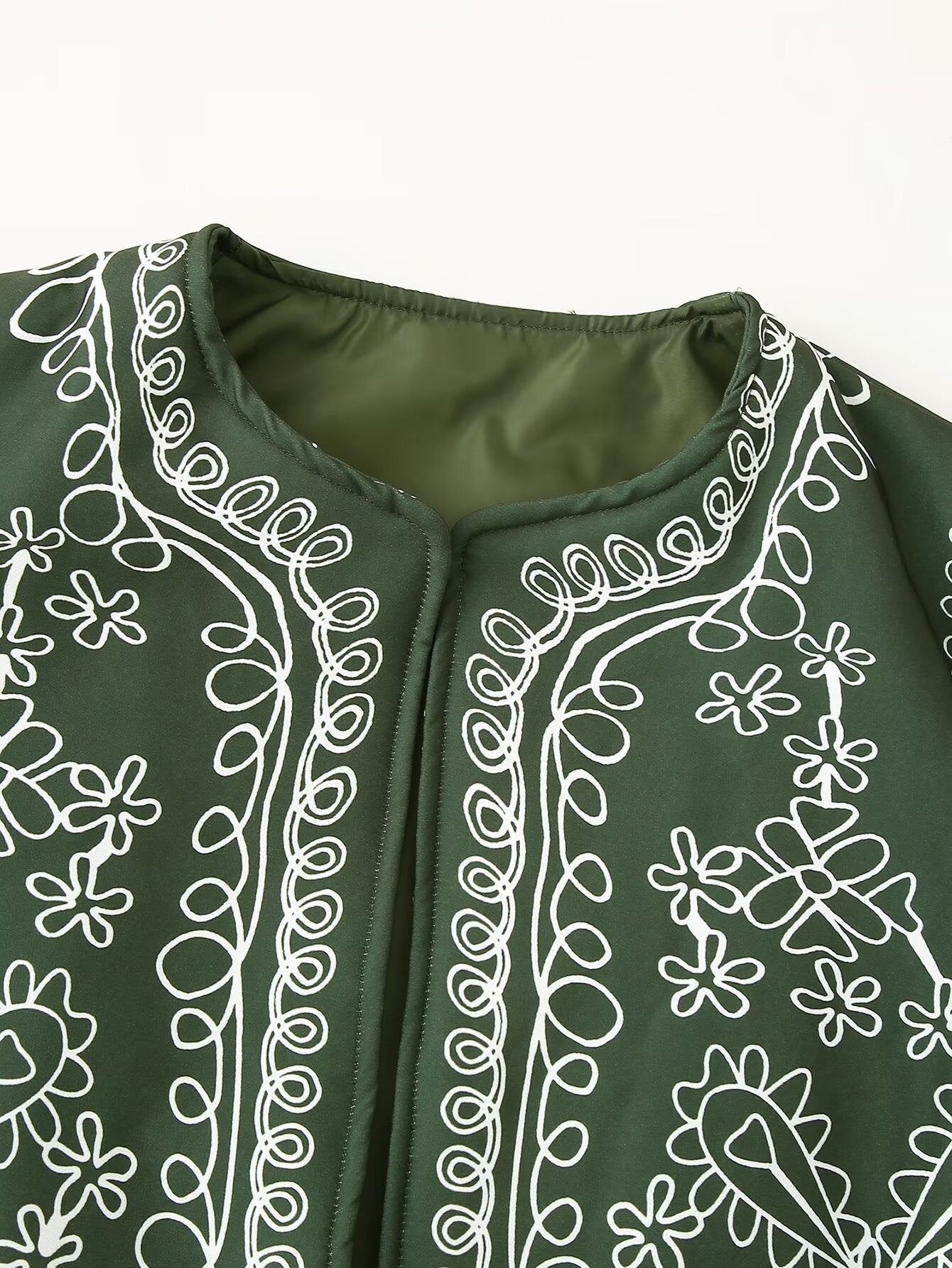 Soyut Baskılı Şişme Ceket Takım