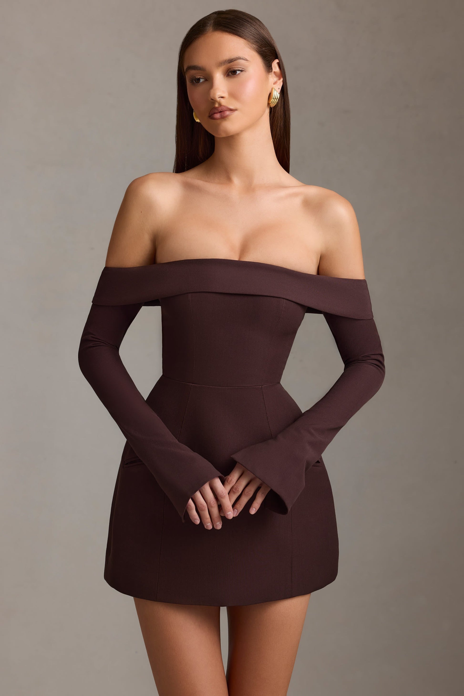 Seraphina Off-Shoulder Yapılandırılmış A Kesim Mini Elbise – Çikolata Kahvesi